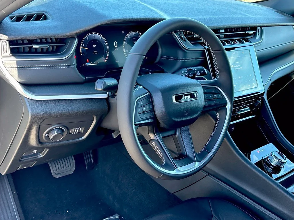 New 2026 Silver Jeep Laredo X image 16