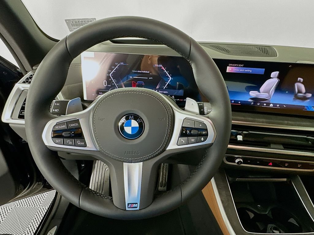 New 2026 Carbon Black Metallic BMW xDrive40i image 10