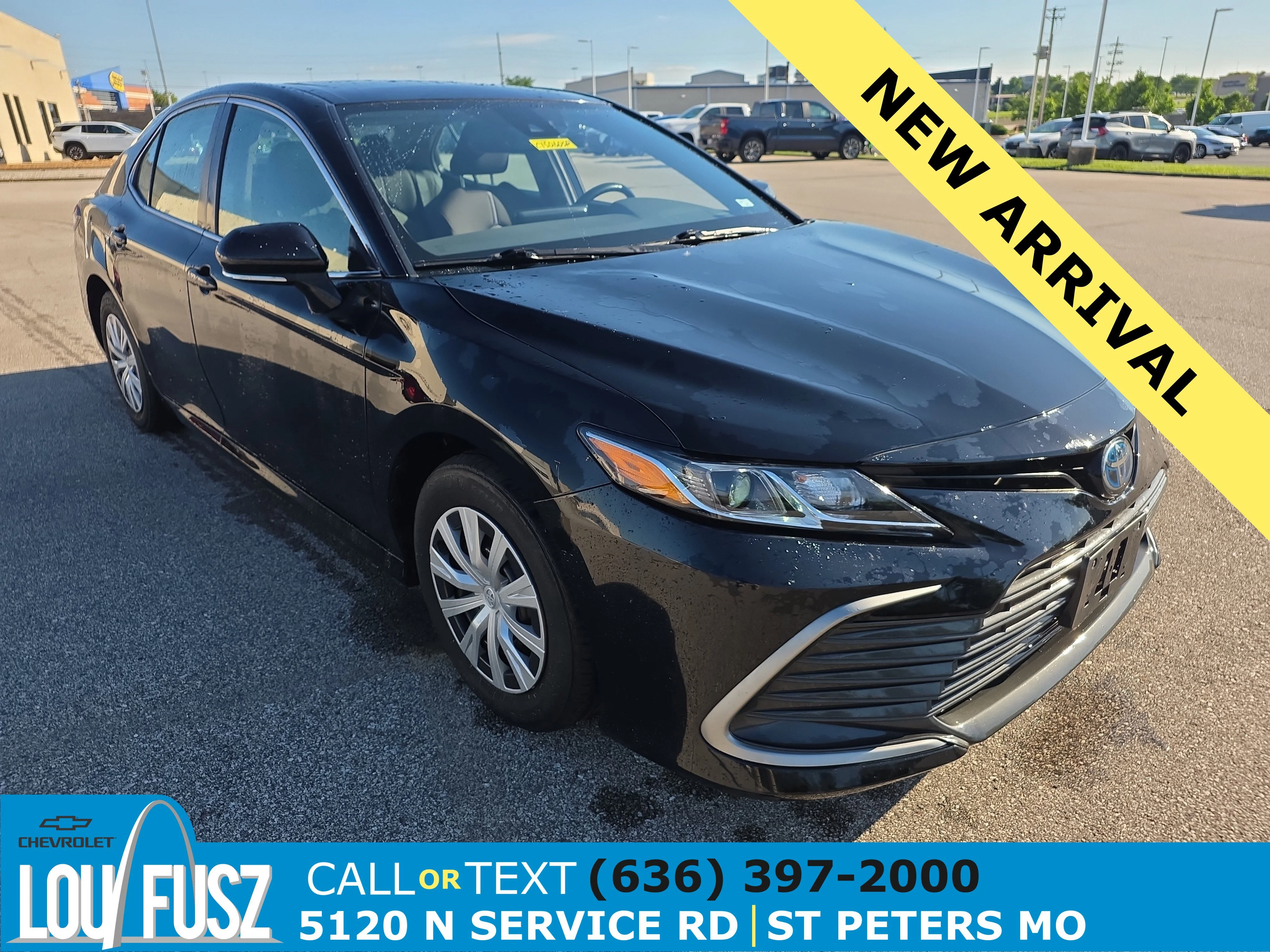 2023 Toyota Camry LE Hybrid's photo