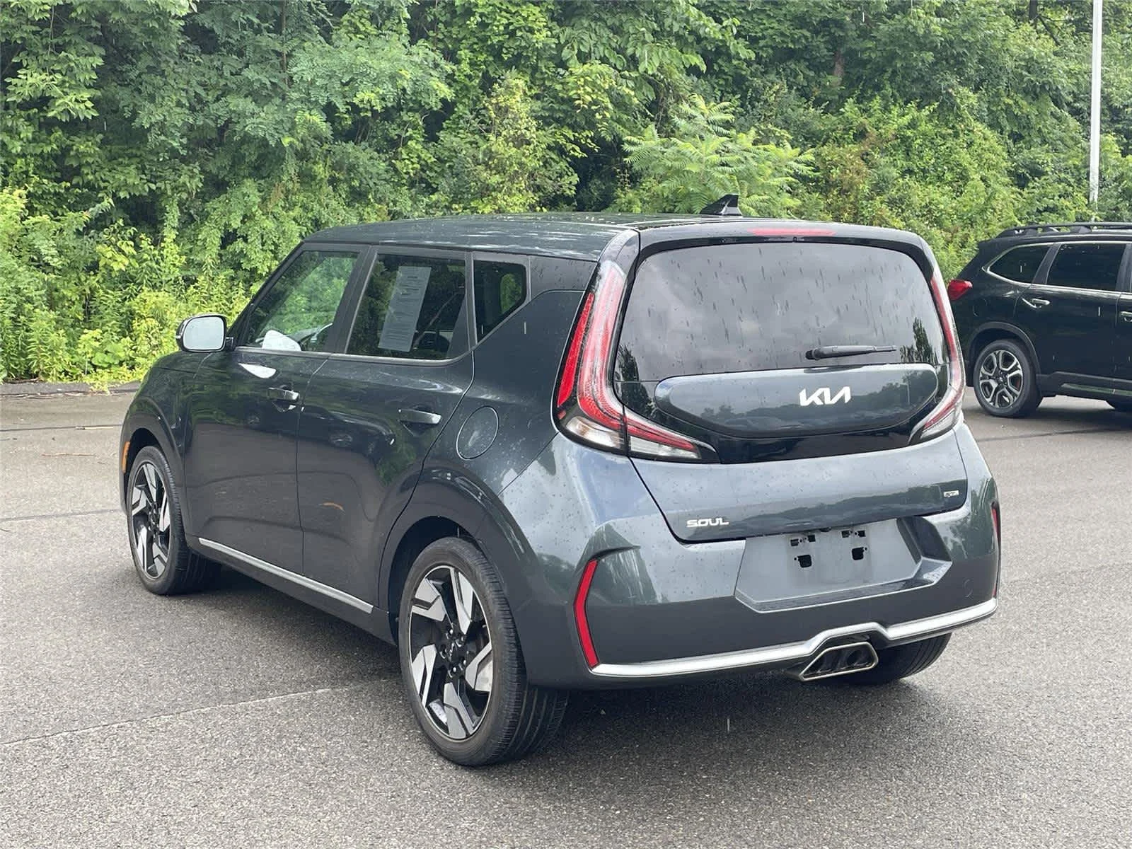 Used 2025 Gravity Gray Kia GT-Line image 3