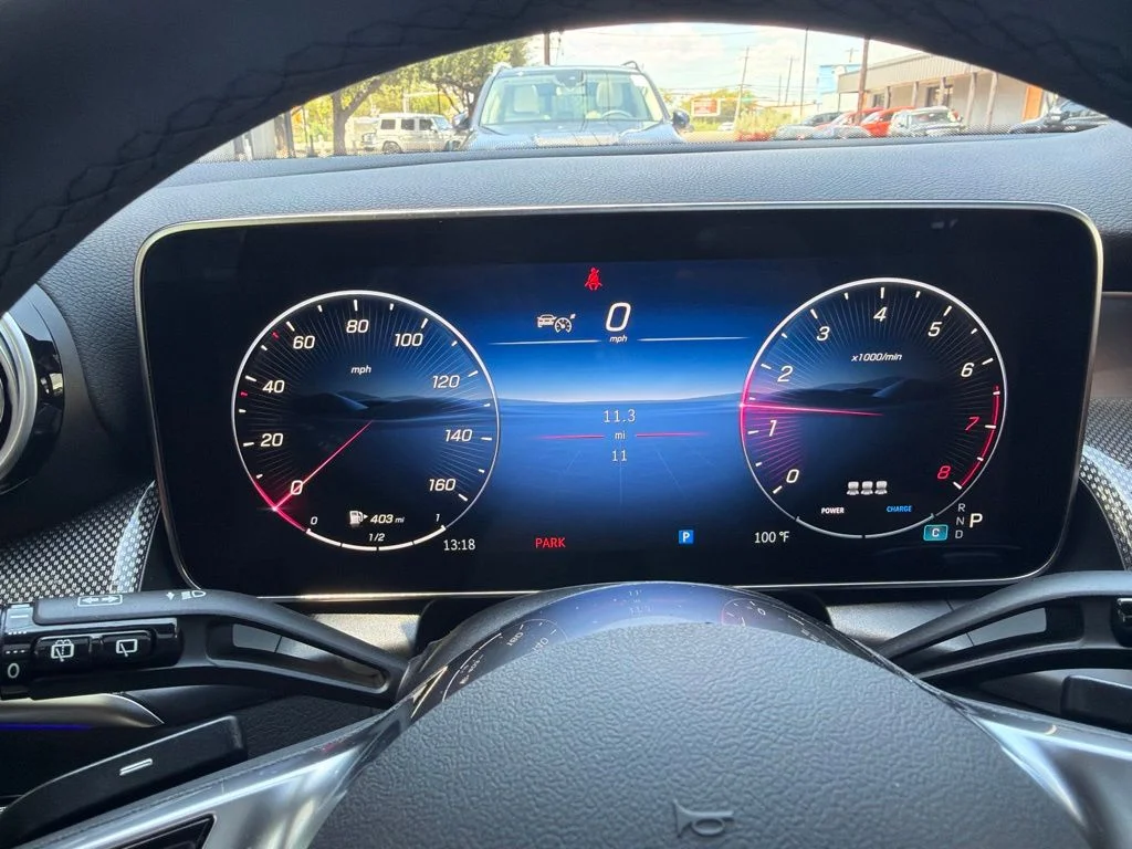 New 2027 White Mercedes-Benz GLC 300 image 15
