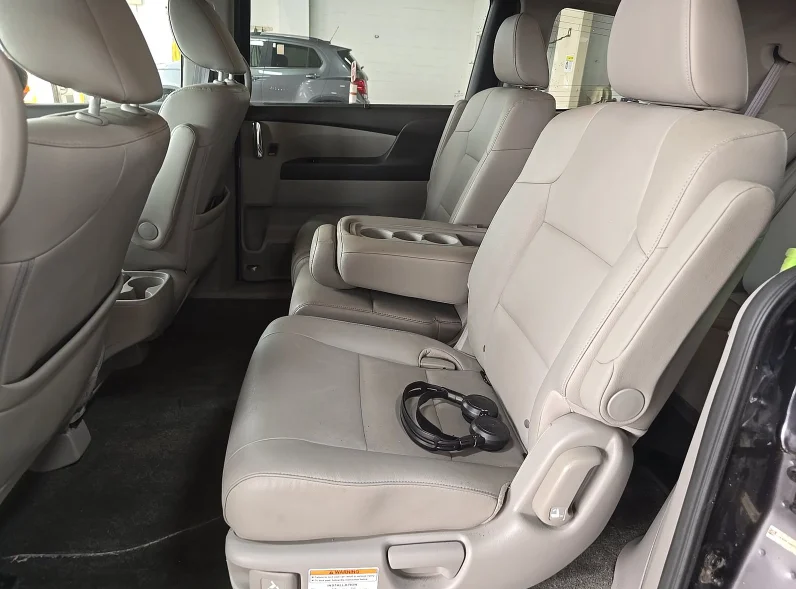 Used 2016 Gray Honda EX-L image 6