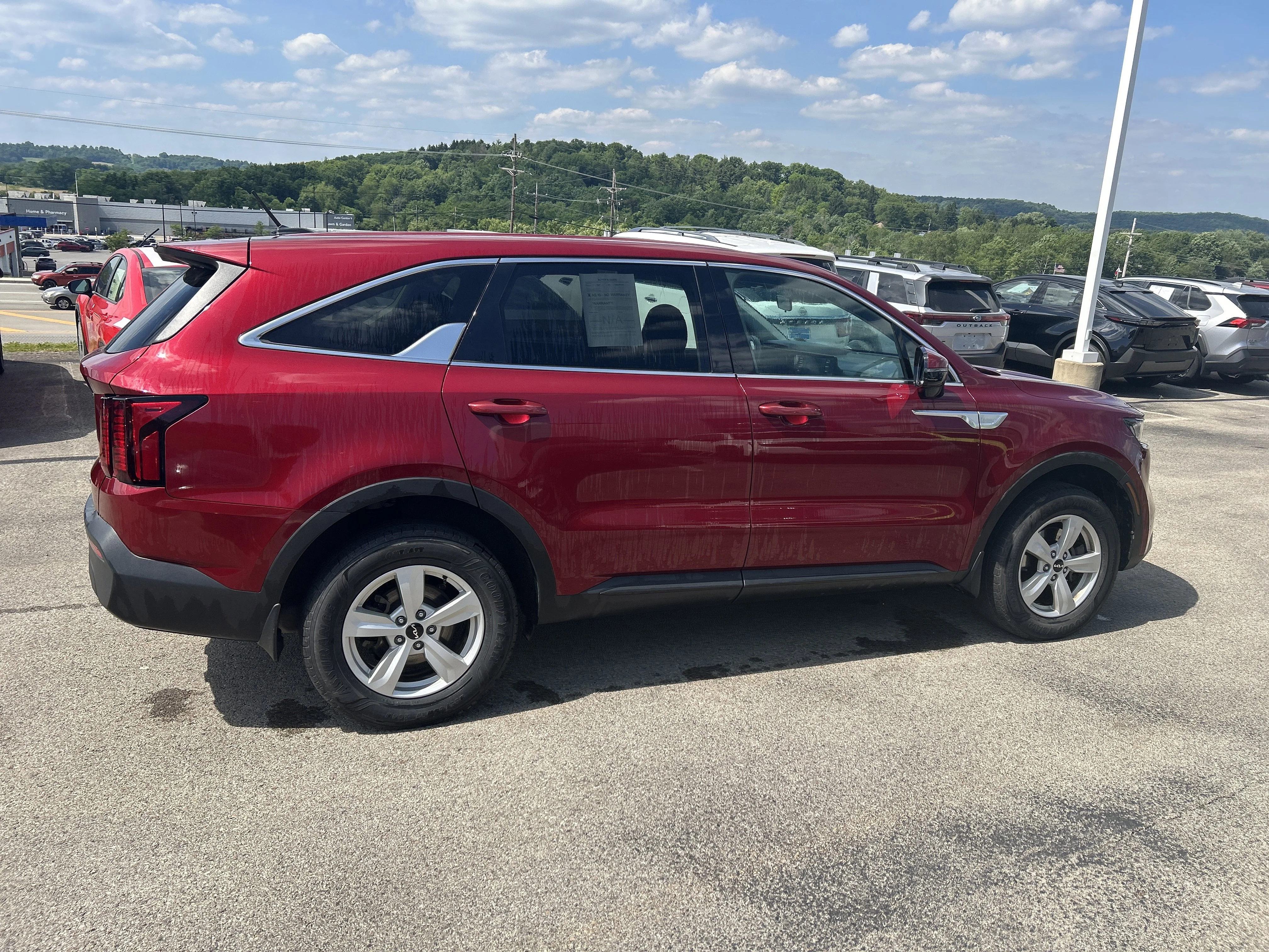Certified Used 2022 Passion Red Tintcoat Kia LX image 3