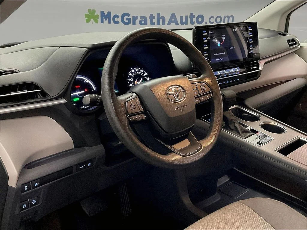 Used 2024 White Toyota LE image 17