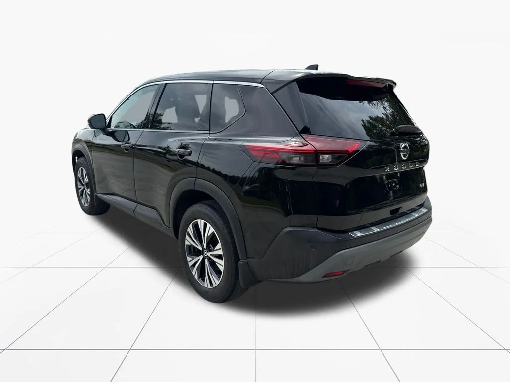 Used 2021 Super Black Nissan SV image 6