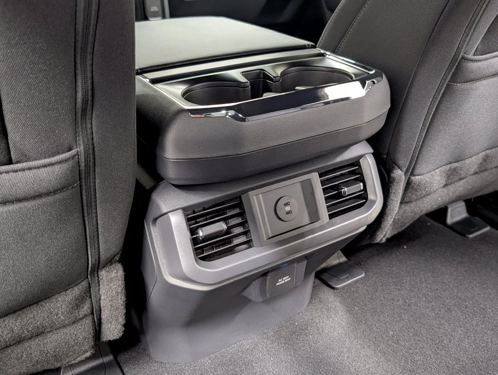 New 2026 Agate Black Metallic Ford XLT image 19
