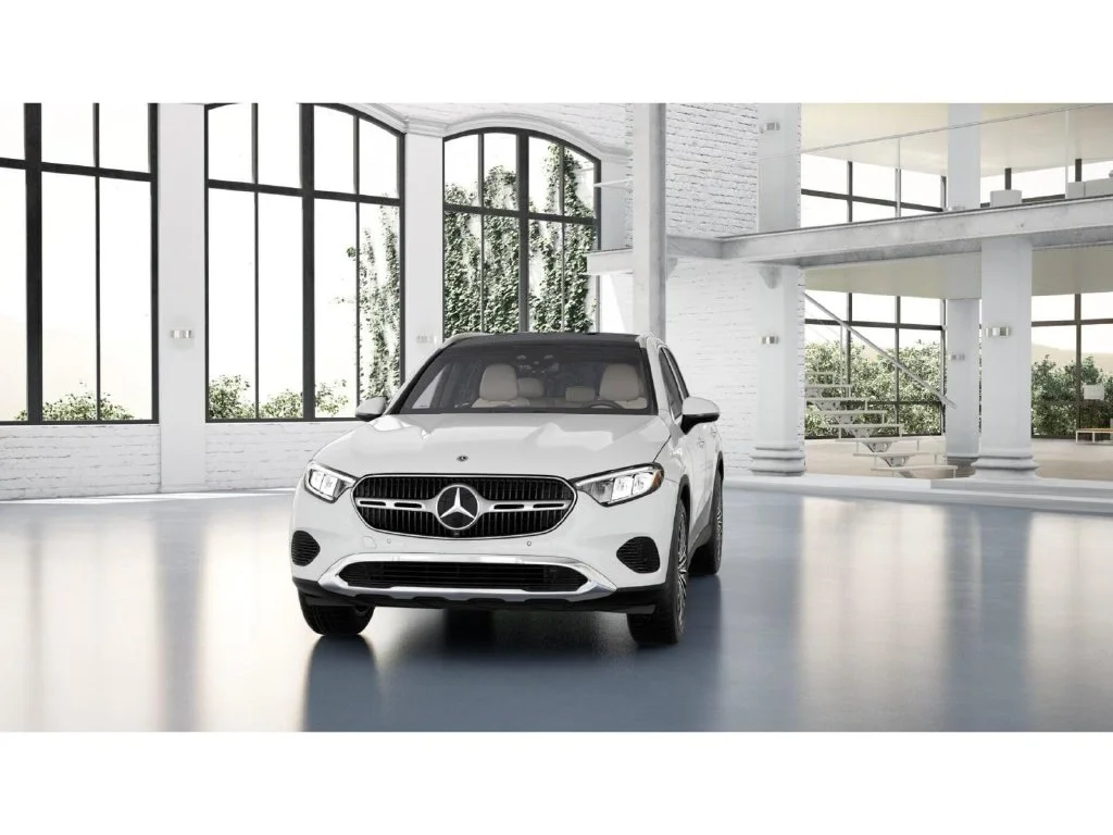 New 2027 Polar White Mercedes-Benz GLC 300 image 41