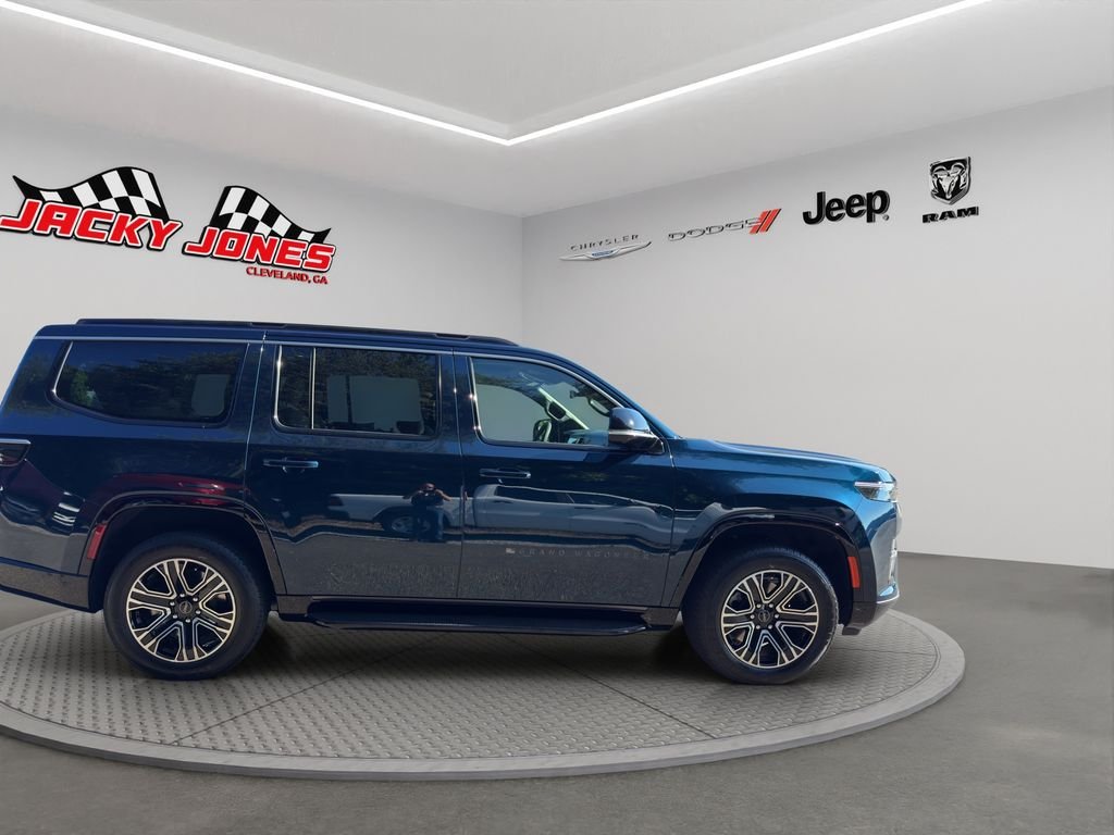 New 2026 Fathom Blue Pearlcoat Jeep Base image 12
