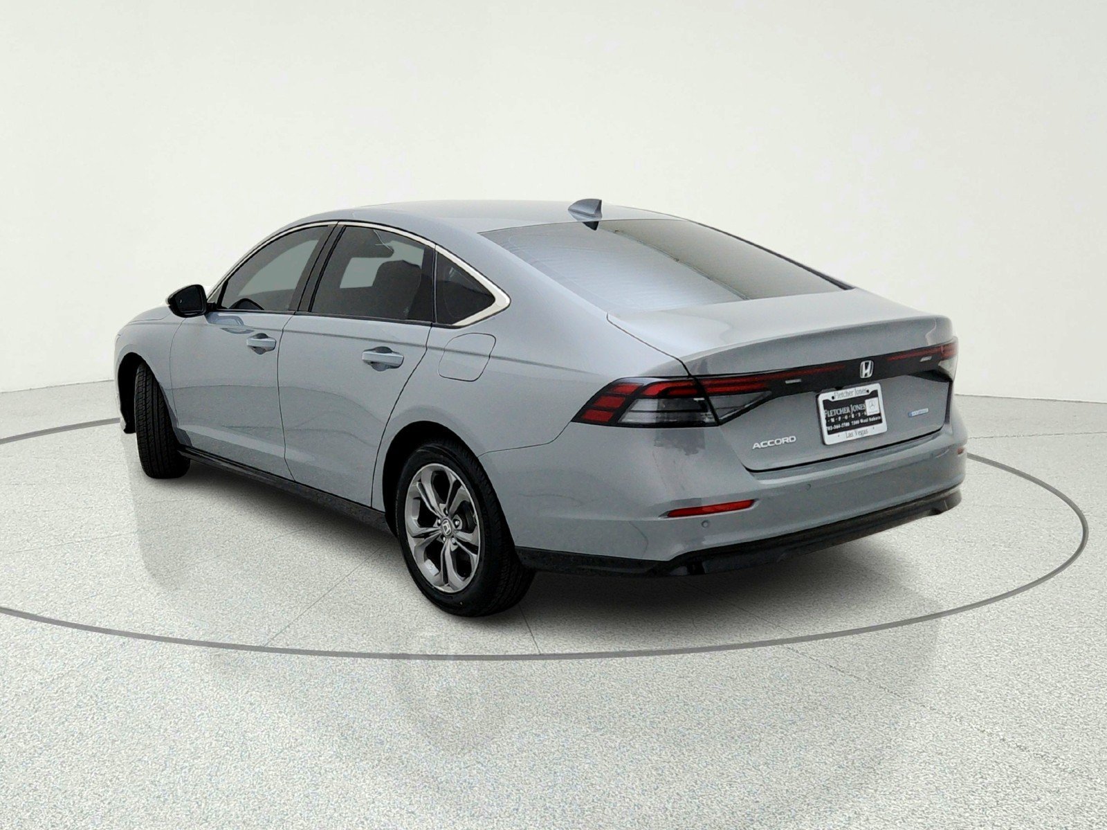 Used 2024 Urban Gray Pearl Honda EX-L image 12