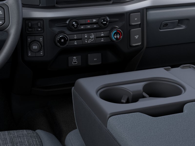 New 2027 Oxford White Ford F-350® XLT image 15