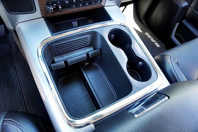 Used 2017 Blue Ram Laramie image 32