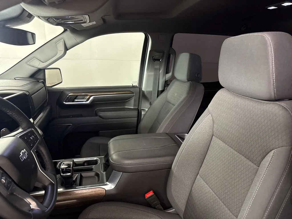 Used 2024 Red Chevrolet LT Trail Boss image 27