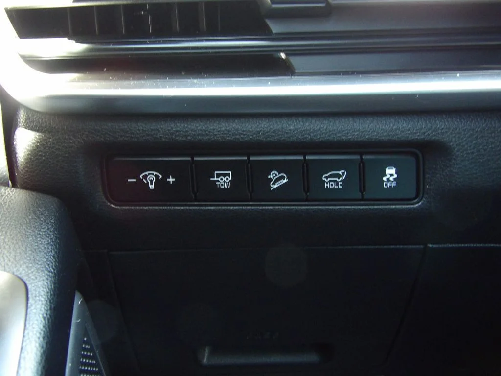 Used 2024 Dawning Red Kia EX X-Line image 29