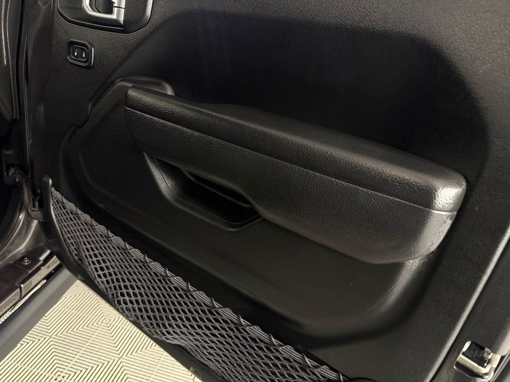 Used 2023 Gray Jeep Sport image 32
