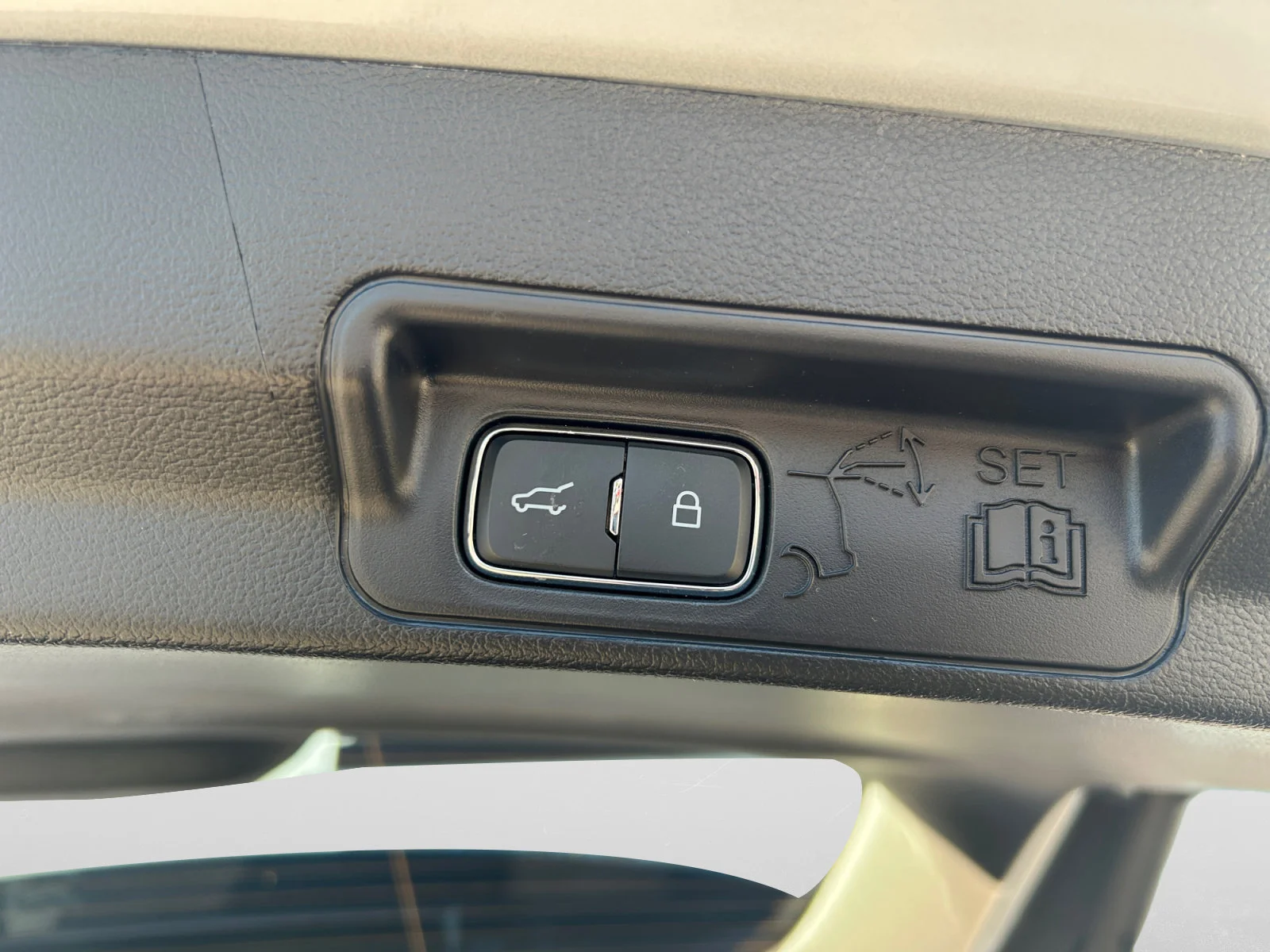 Used 2026 WHITE Ford ACTIVE W/200A PKG 4WD image 11