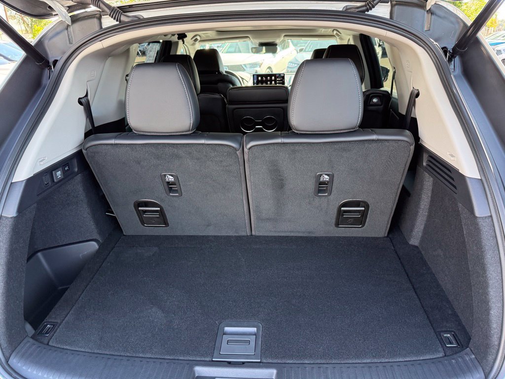 Used 2026 Solar Silver Metallic Acura Technology Package image 19