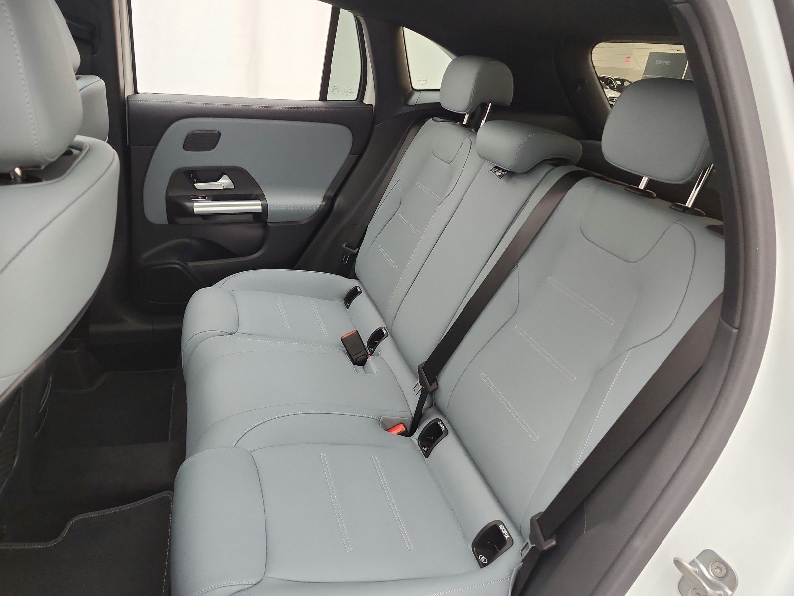 New 2026 Polar White Mercedes-Benz GLA 250 SUV image 11