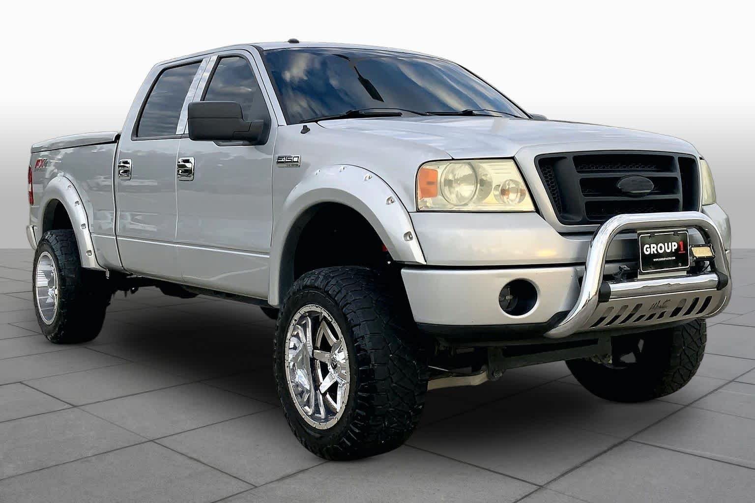 Used 2006 Silver Metallic Ford FX4 image 2