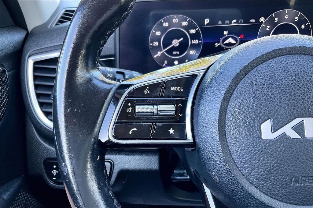 Used 2024 Black Kia S image 18