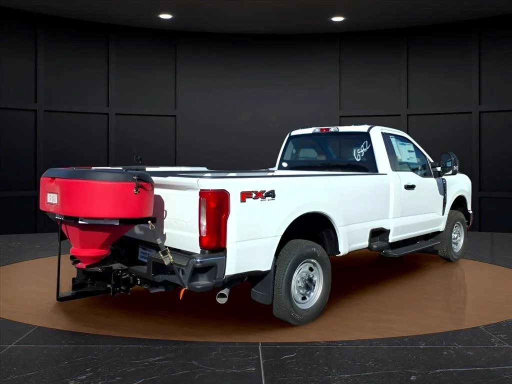 New 2026 Oxford White Ford XL PLOW TRUCK image 25
