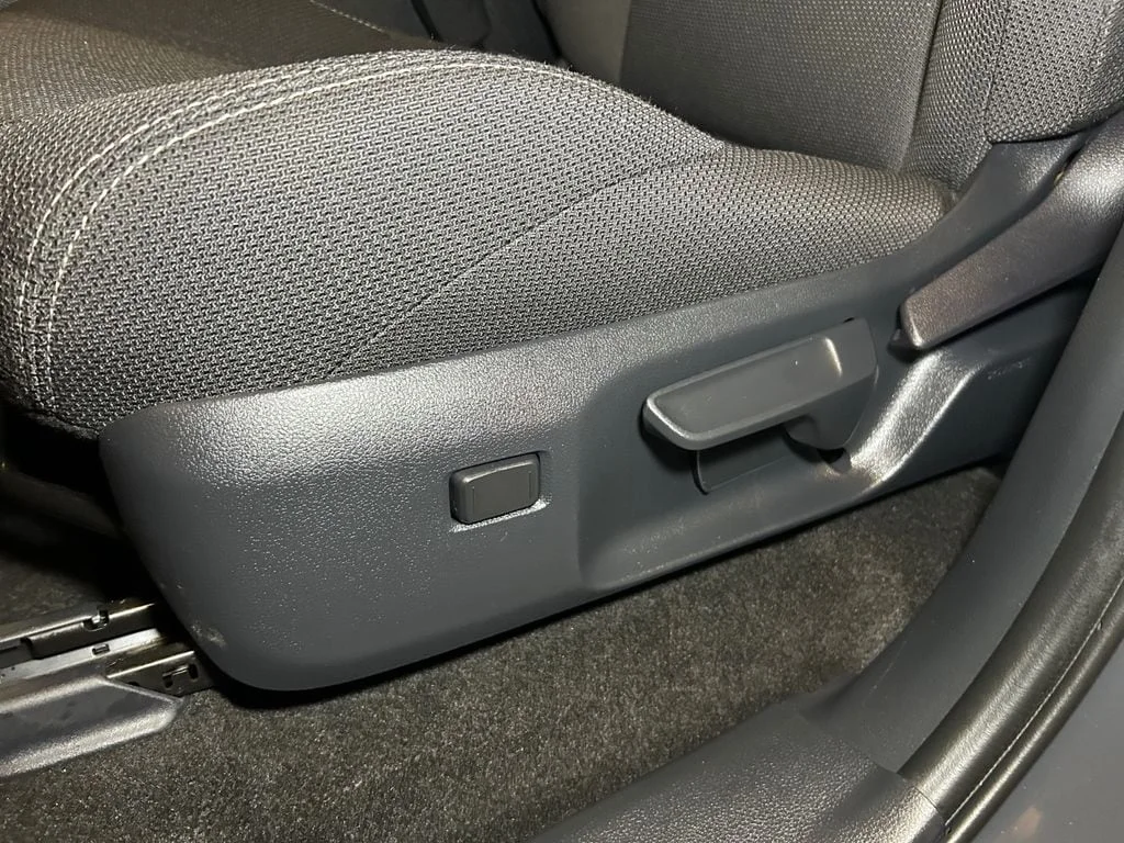 Used 2025 Underground Toyota SR5 image 21