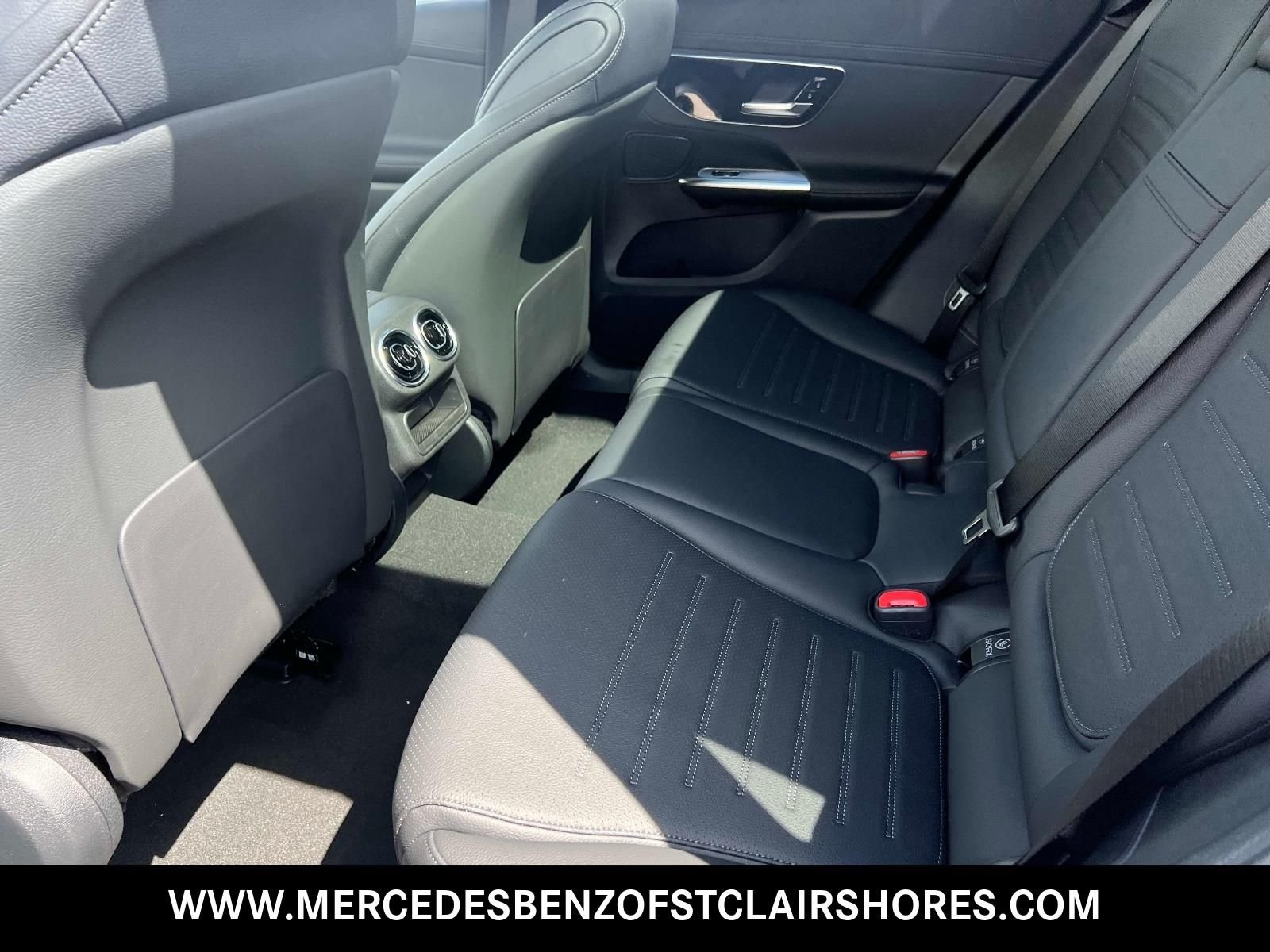 New 2026 Graphite Grey Metallic Mercedes-Benz GLC 300 image 12