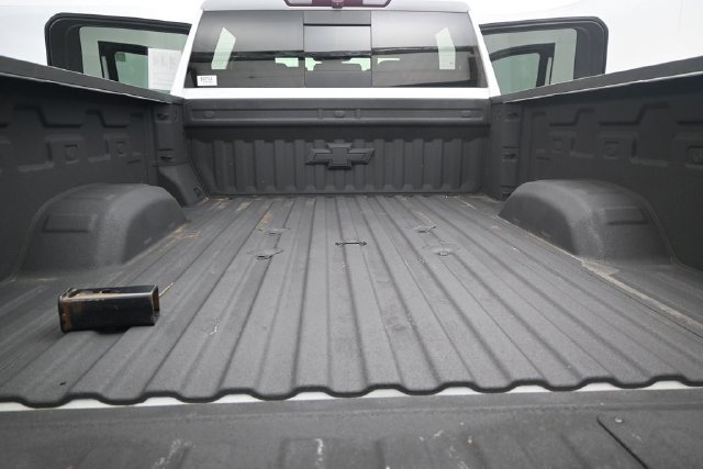 Used 2024 Summit White Chevrolet LT image 14