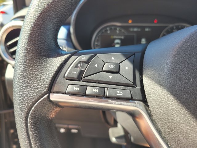 Used 2025 Black Nissan 1.6 SV image 28