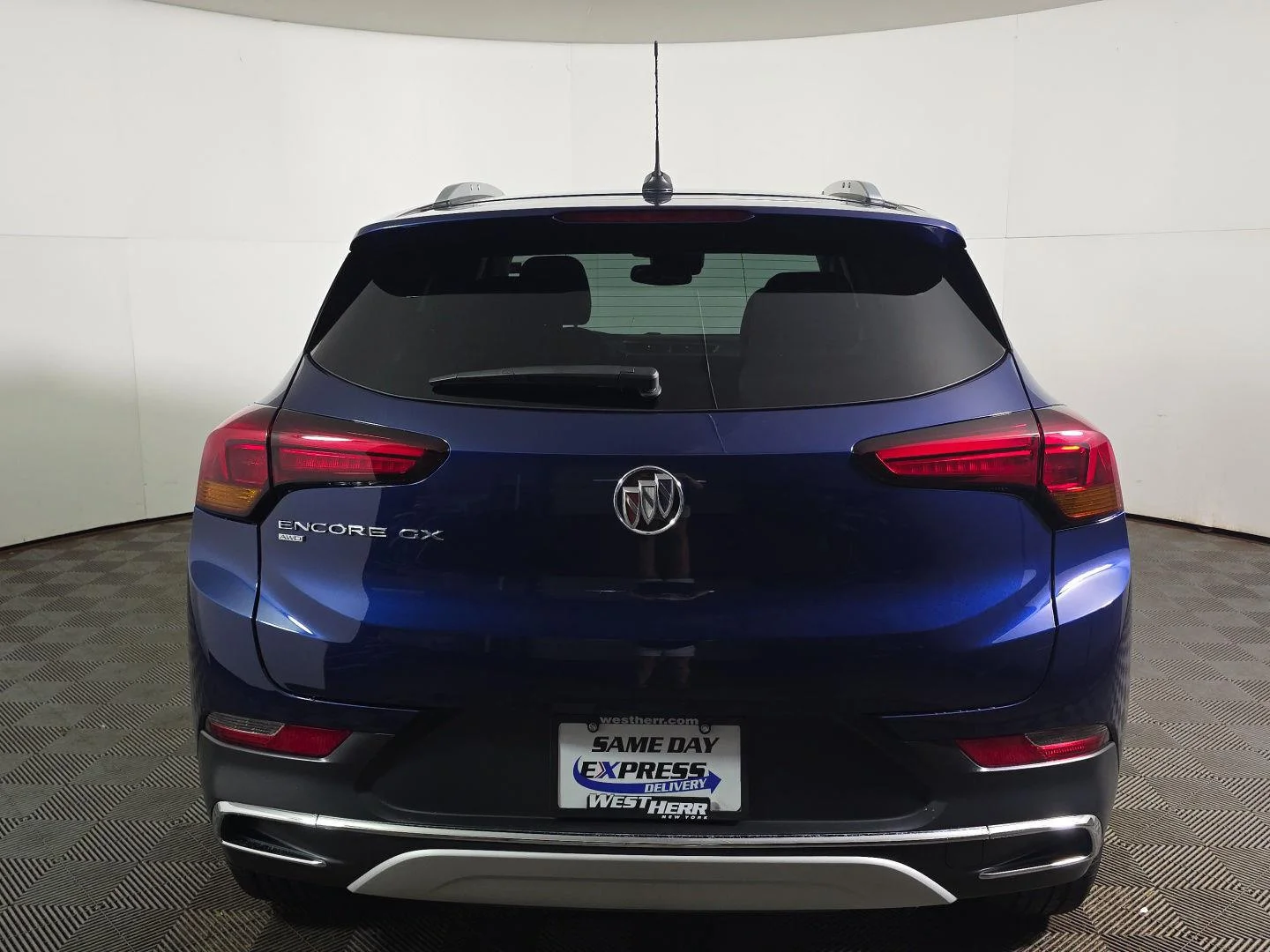 Used 2023 Sapphire Metallic Buick Essence image 11