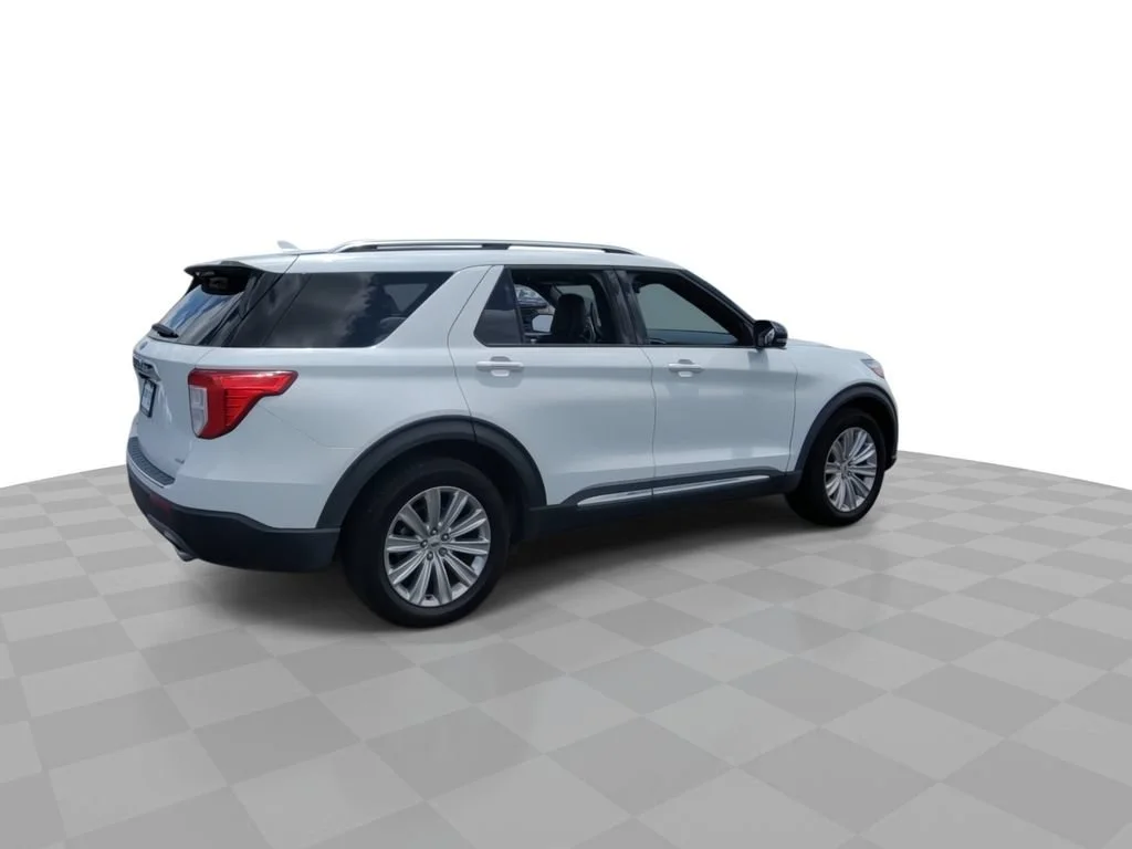 Used 2020 White Ford Limited image 8