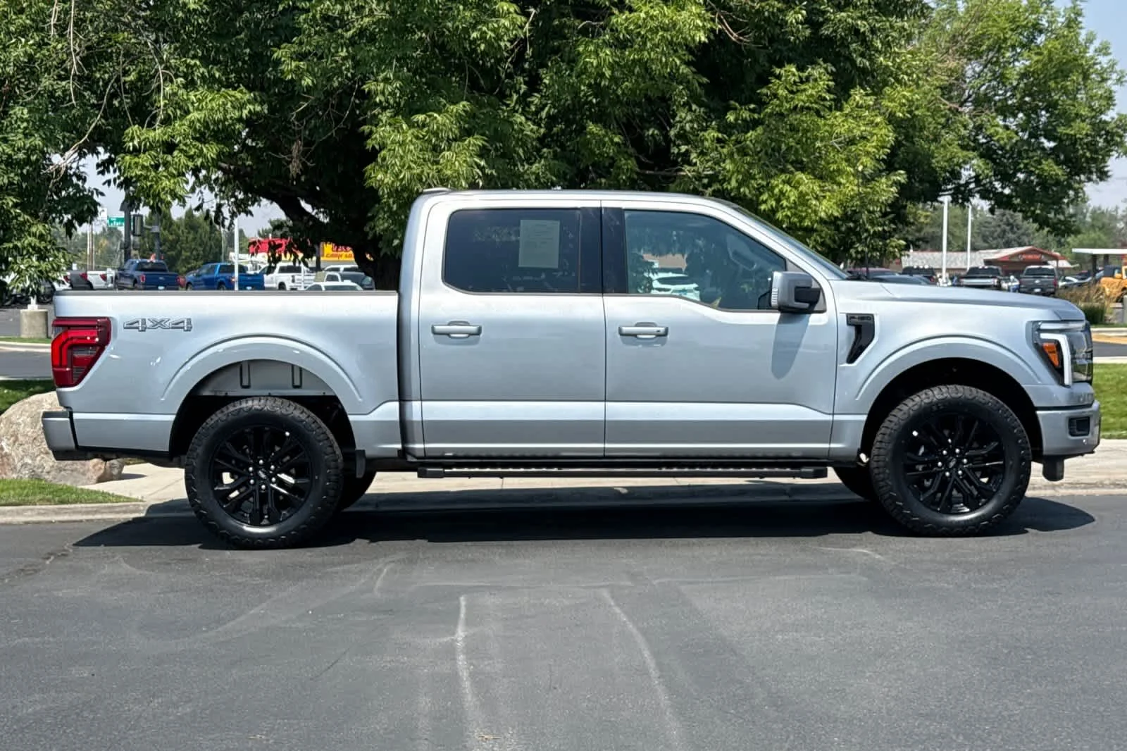 Certified Used 2025 Iconic Silver Metallic Ford LARIAT image 8