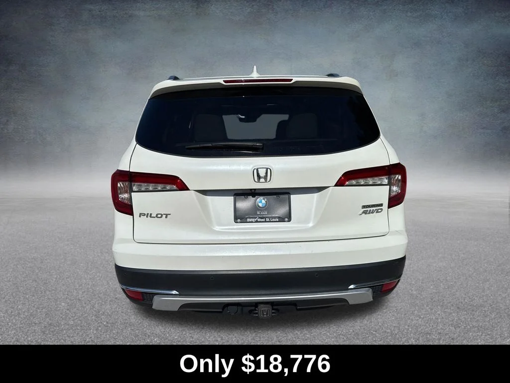 Used 2019  Honda Touring image 4