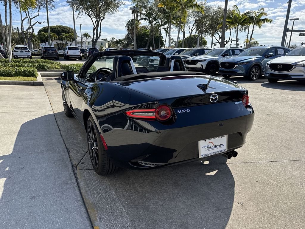 2025 Mazda MX-5 Miata Grand Touring - Photo 14