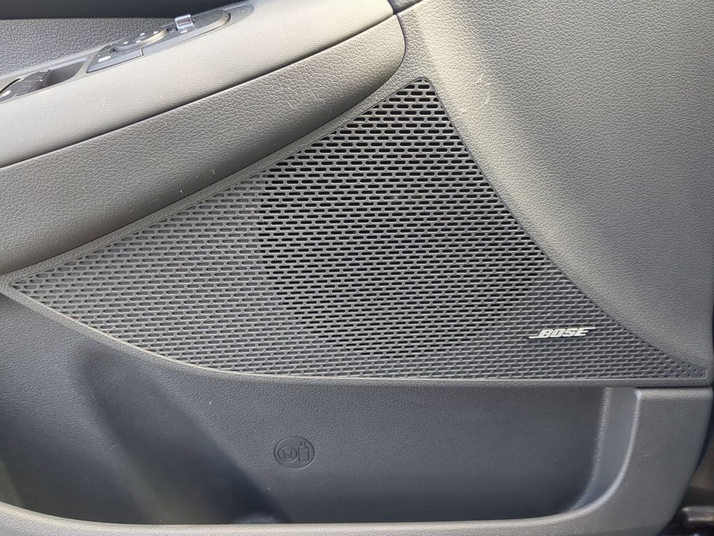 Used 2022 Blue Hyundai SEL Plus image 18