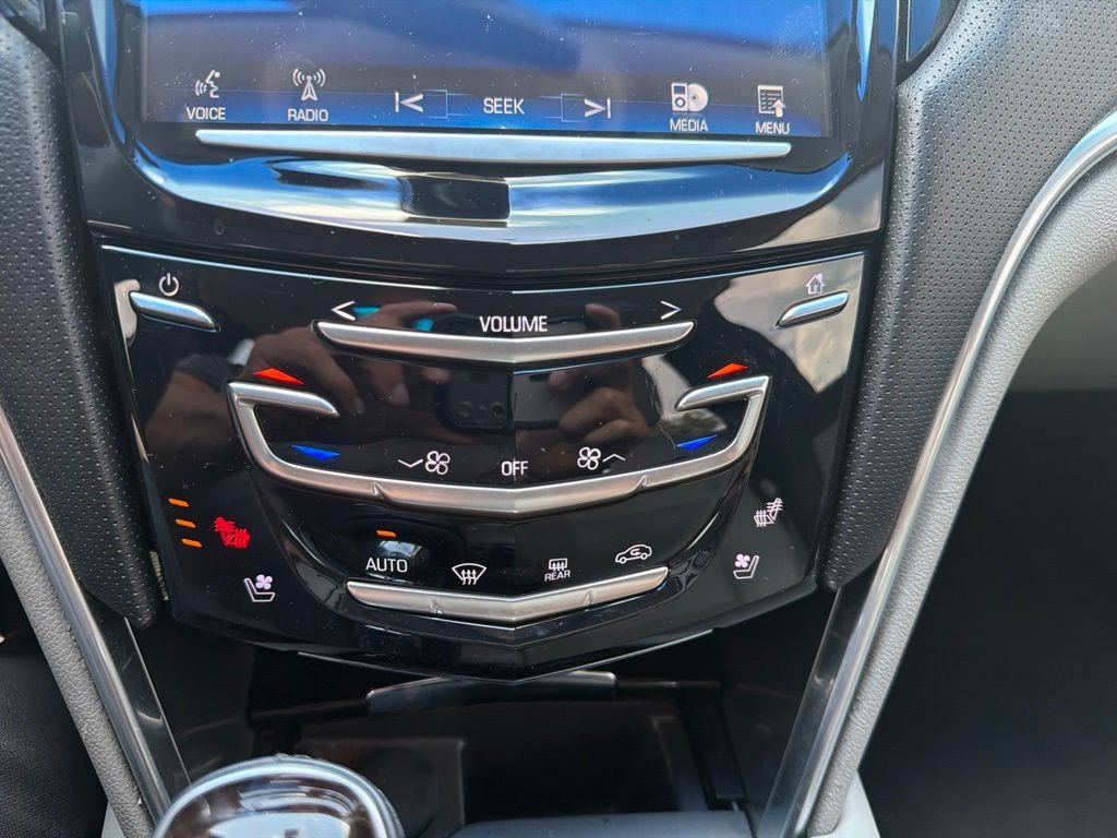 Used 2013 Red Cadillac Luxury image 15