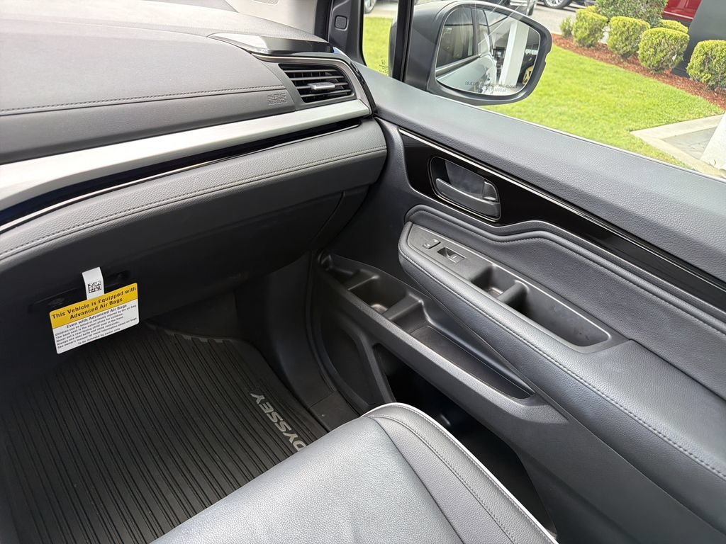 2025 Honda Odyssey Touring - Photo 19