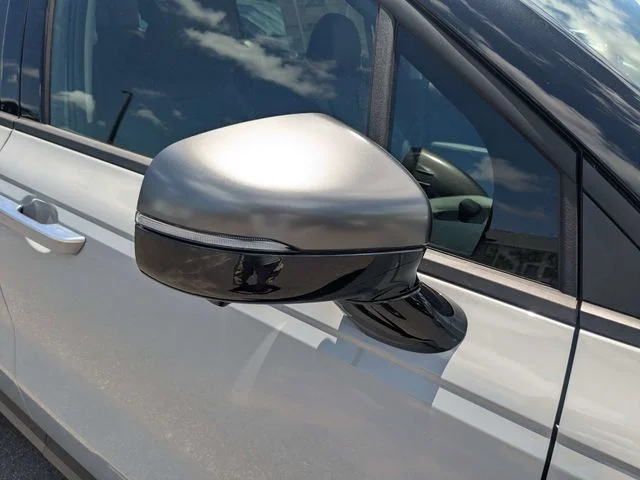 New 2026 Ceramic Silver Kia SX Prestige image 12