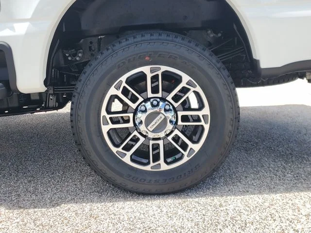 New 2026 Star White Metallic Tri-Coat Ford F-250® Platinum® image 7