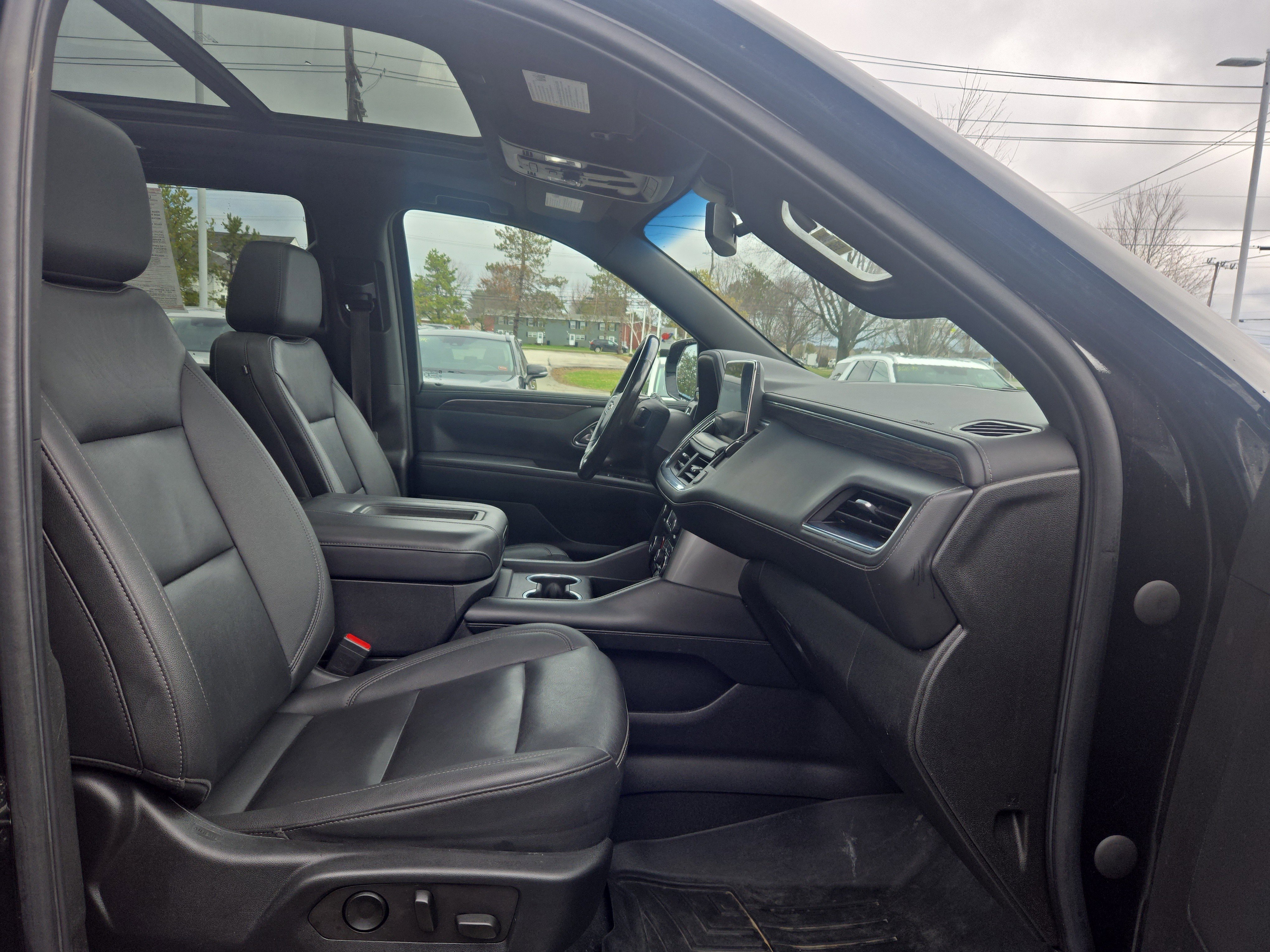 Used 2022 Black Chevrolet LT image 6