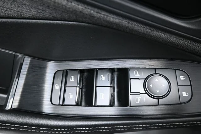 Used 2022 Gray Nissan S image 14