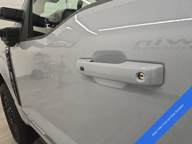New 2026 Glacier Gray Metallic Tri-Coat Ford F-250® Lariat® image 24