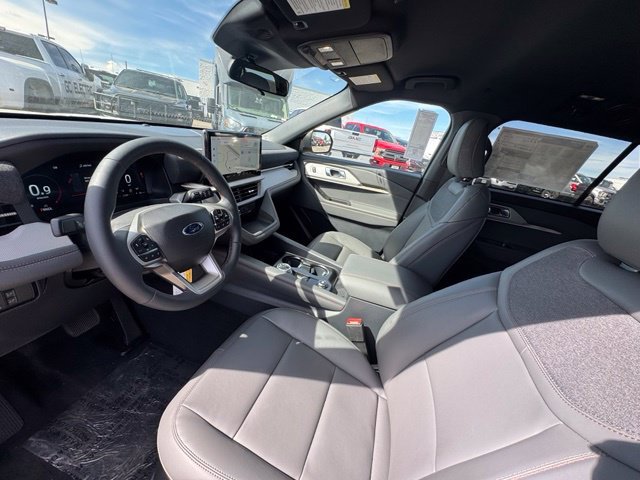 New 2027 Avalanche Gray Ford Active image 12