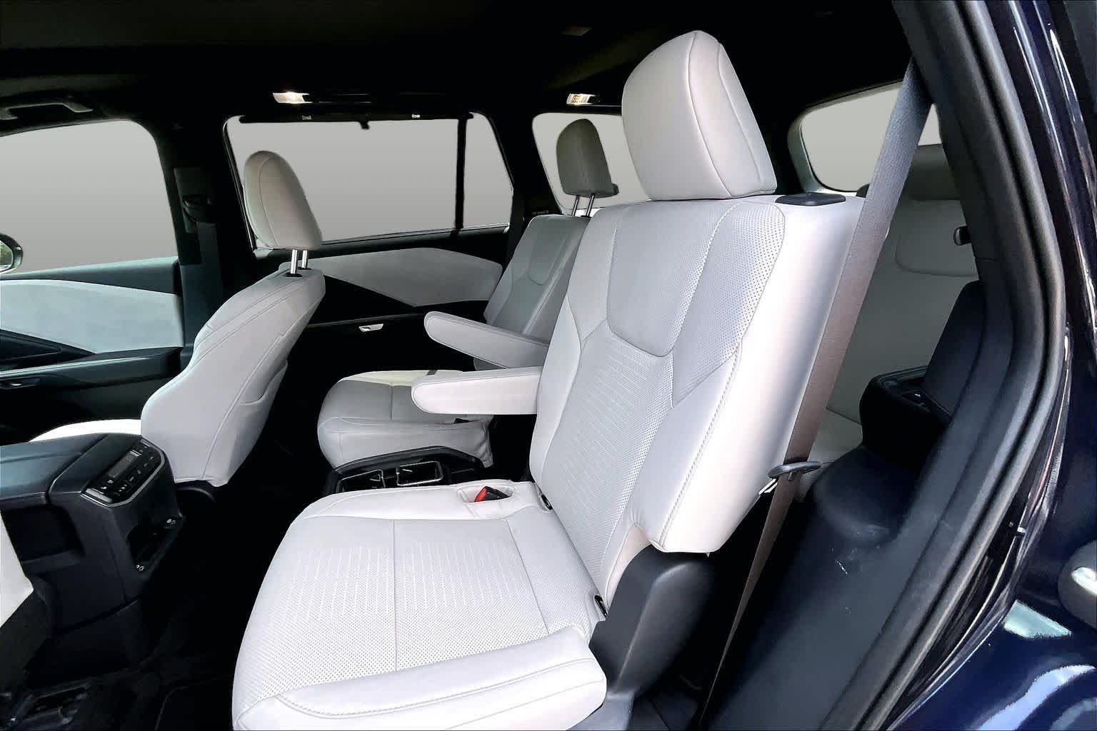 Used 2026 Nightfall Mica Lexus Premium image 21