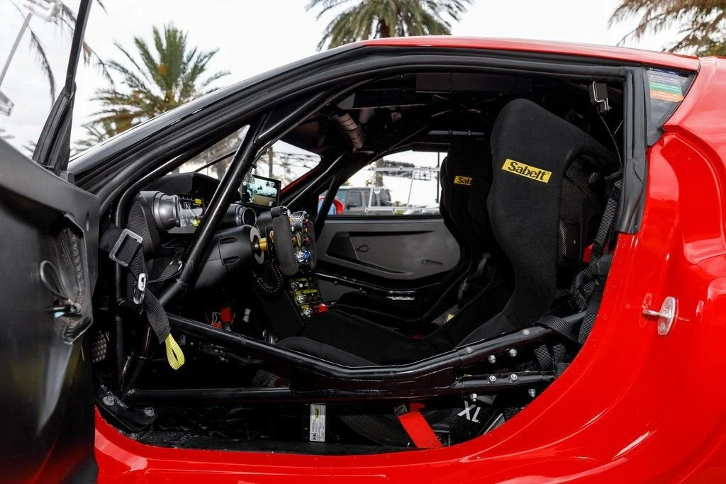 Used 2024 Rosso Scuderia Ferrari Challenge image 23