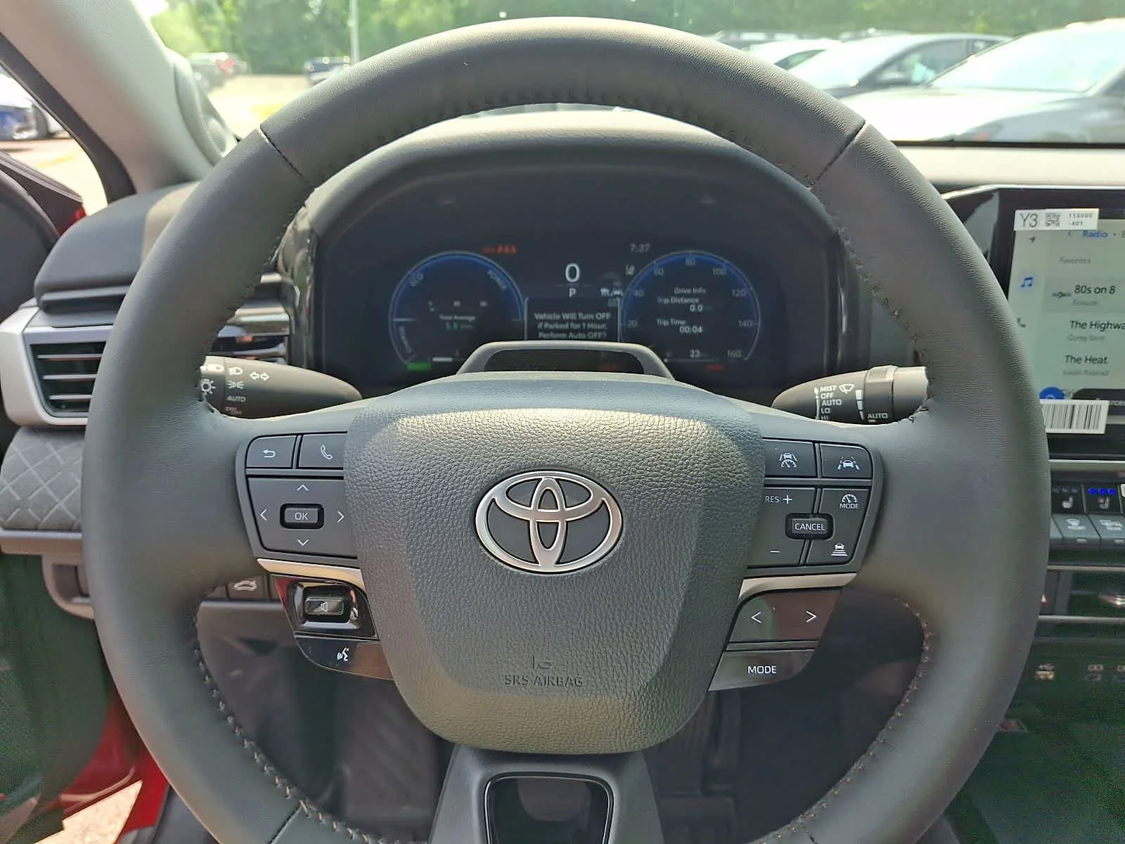 2026 Toyota Camry XLE - Photo 17