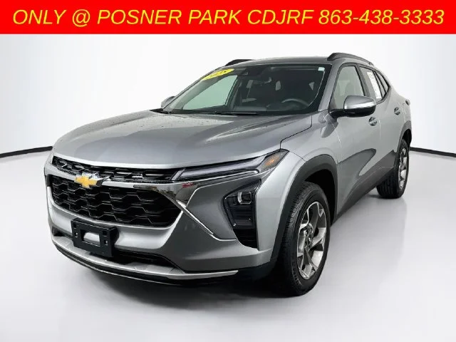 Used 2025 Gray Chevrolet LT image 3