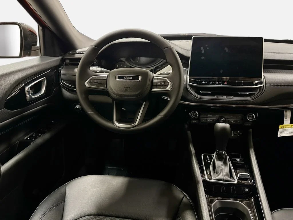 New 2026 Joose (DISC) Jeep Latitude image 7