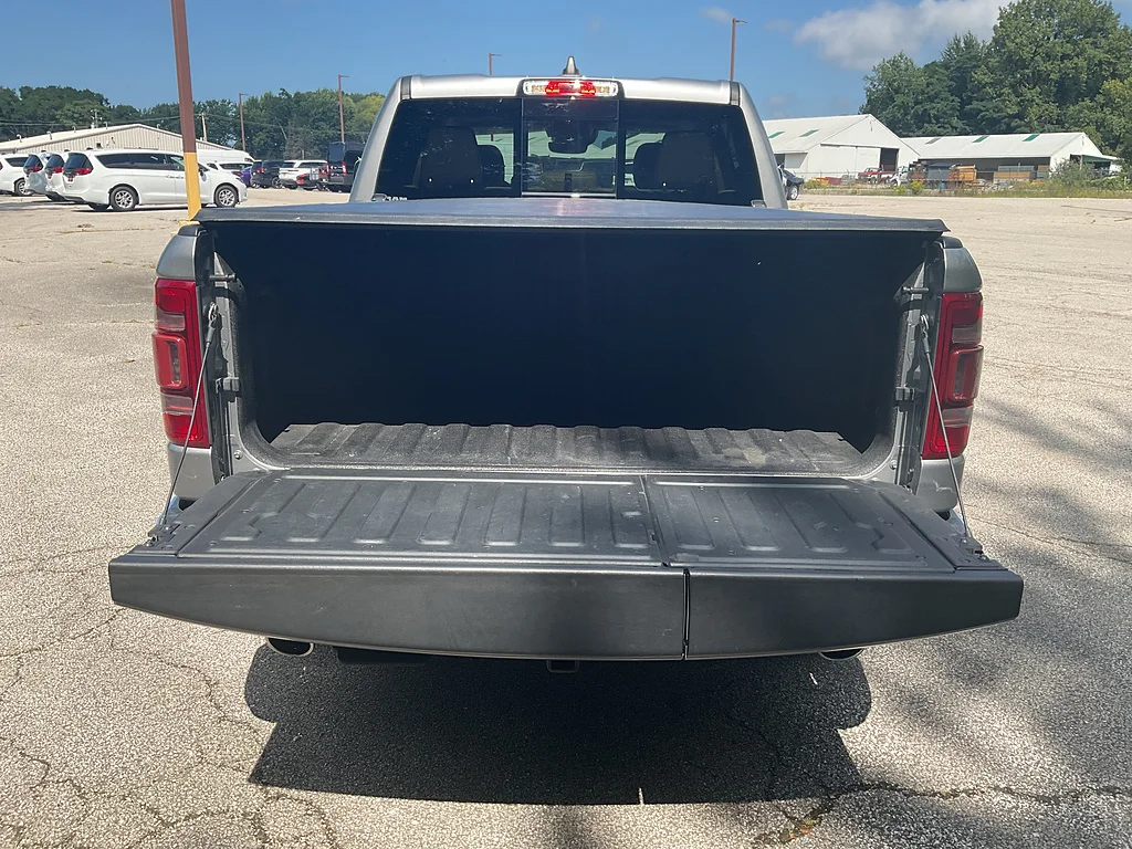 Used 2021 Billet Silver Metallic Clear Coat Ram Laramie image 14