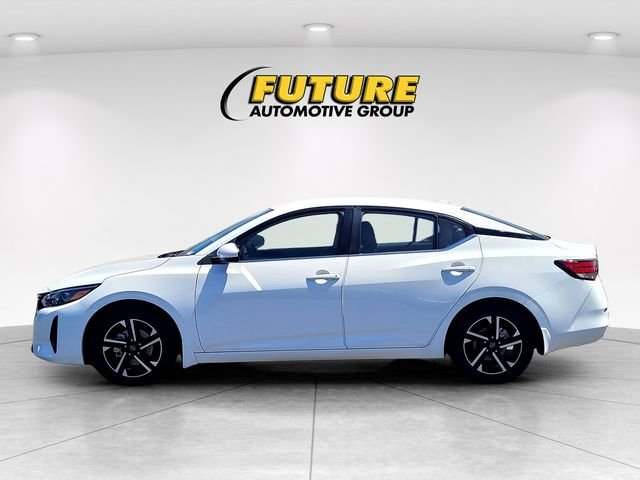 Used 2024 White Nissan SV image 7