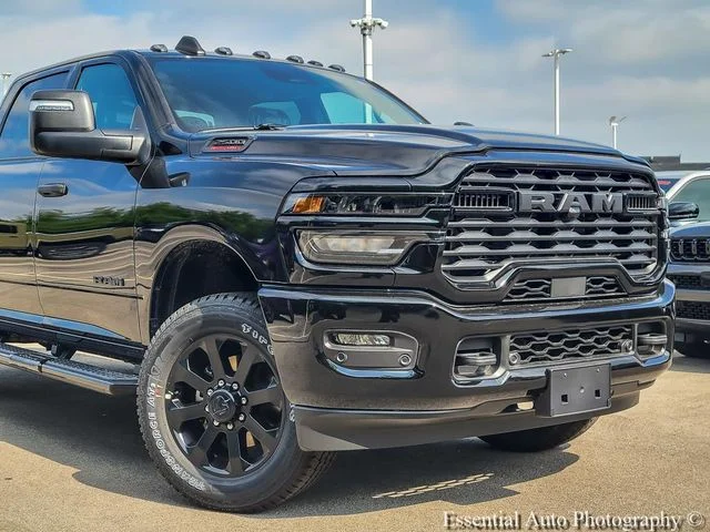 New 2026 Diamond Black Crystal Pearl-Coat Exterior Paint RAM Big Horn image 2